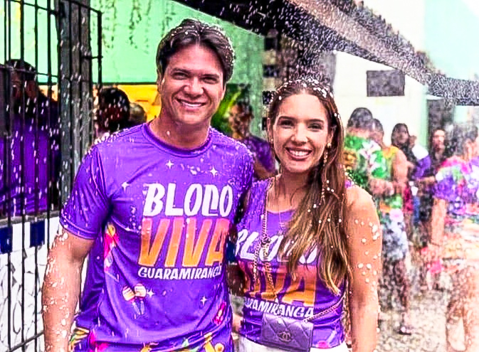 Celebração e União: Bloco Viva Guaramiranga Reúne Multidão no Conjunto Frei Domingos.